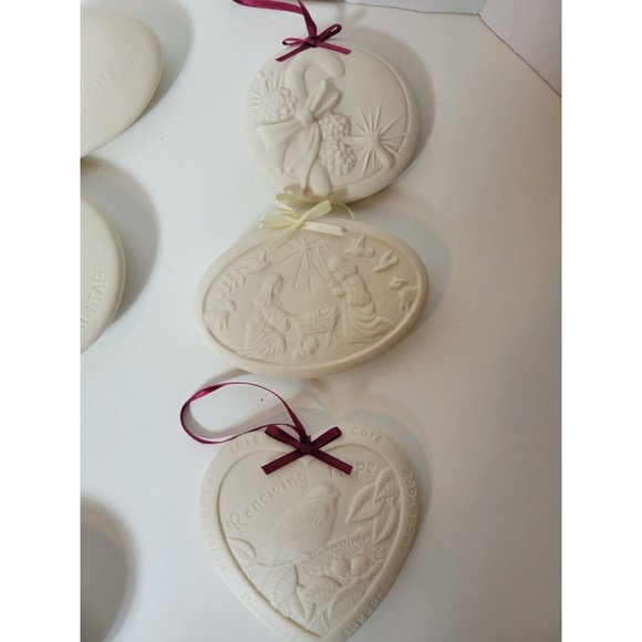 Vintage Creative Clay Hand Crafted Lot of 14 Christmas Ornaments - Picture 7 of 8